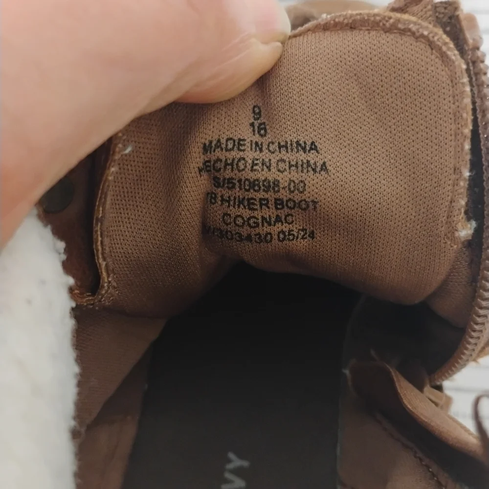 Old Navy Boys Hiker Boot Kids Brown Leather Lace-Up Boots Cognac Size 9